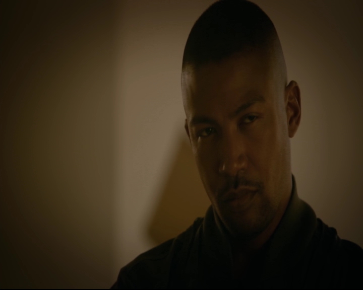 vampirediariesworld-dot-nl_TheOriginals5x04BetweenTheDevilAndTheDeepBlueSea00738.jpg