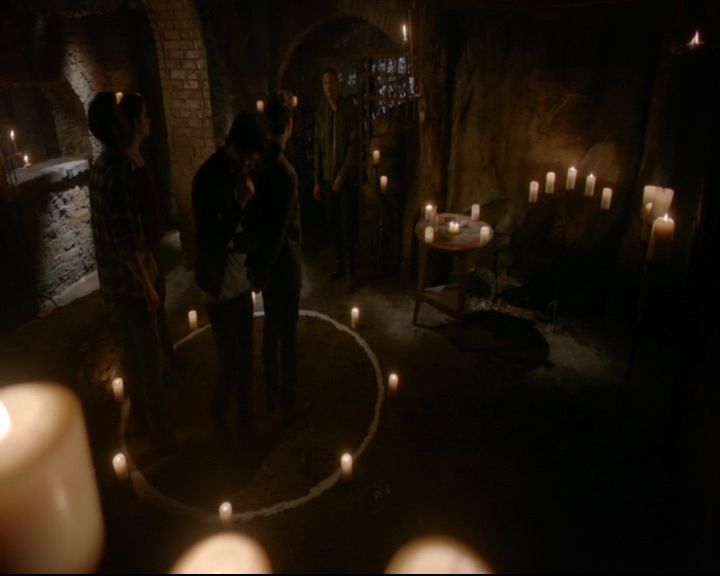 vampirediariesworld-dot-nl_TheOriginals5x04BetweenTheDevilAndTheDeepBlueSea00869.jpg