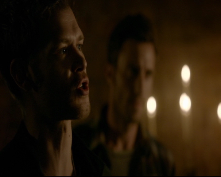 vampirediariesworld-dot-nl_TheOriginals5x04BetweenTheDevilAndTheDeepBlueSea00884.jpg