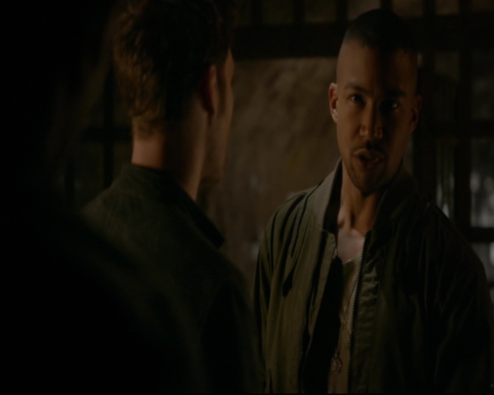 vampirediariesworld-dot-nl_TheOriginals5x04BetweenTheDevilAndTheDeepBlueSea00917.jpg