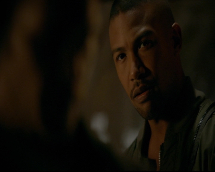 vampirediariesworld-dot-nl_TheOriginals5x04BetweenTheDevilAndTheDeepBlueSea00925.jpg