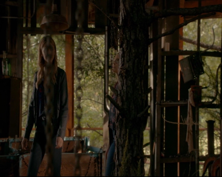 vampirediariesworld-dot-nl_TheOriginals5x04BetweenTheDevilAndTheDeepBlueSea00938.jpg