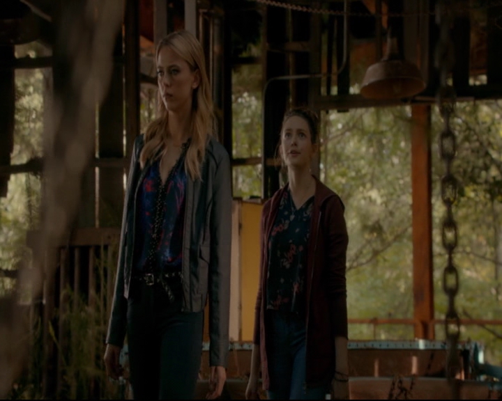 vampirediariesworld-dot-nl_TheOriginals5x04BetweenTheDevilAndTheDeepBlueSea00941.jpg