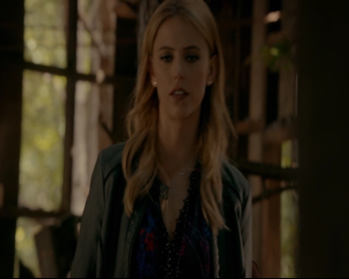 vampirediariesworld-dot-nl_TheOriginals5x04BetweenTheDevilAndTheDeepBlueSea00945.jpg