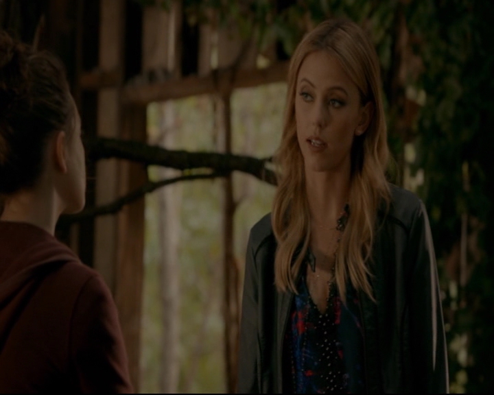 vampirediariesworld-dot-nl_TheOriginals5x04BetweenTheDevilAndTheDeepBlueSea00974.jpg