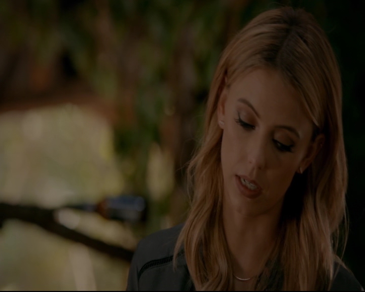 vampirediariesworld-dot-nl_TheOriginals5x04BetweenTheDevilAndTheDeepBlueSea00978.jpg