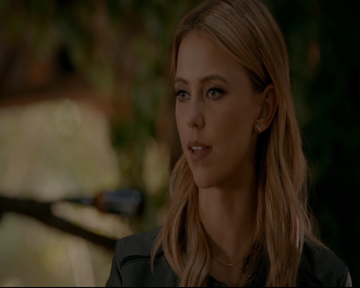 vampirediariesworld-dot-nl_TheOriginals5x04BetweenTheDevilAndTheDeepBlueSea00979.jpg