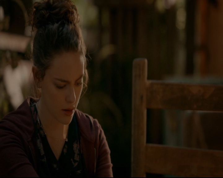 vampirediariesworld-dot-nl_TheOriginals5x04BetweenTheDevilAndTheDeepBlueSea00998.jpg