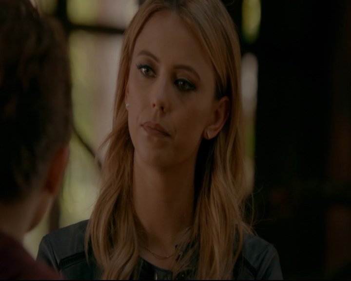 vampirediariesworld-dot-nl_TheOriginals5x04BetweenTheDevilAndTheDeepBlueSea01025.jpg