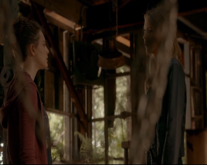 vampirediariesworld-dot-nl_TheOriginals5x04BetweenTheDevilAndTheDeepBlueSea01031.jpg