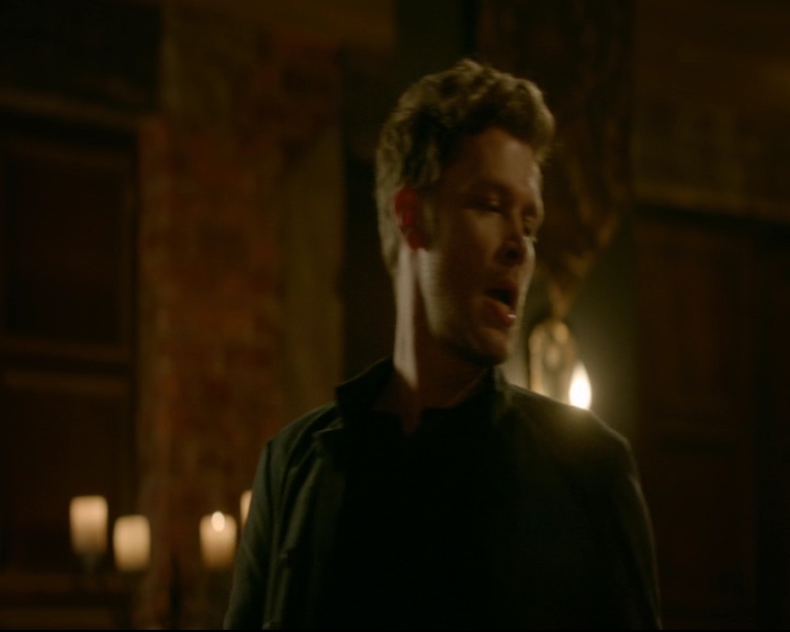 vampirediariesworld-dot-nl_TheOriginals5x04BetweenTheDevilAndTheDeepBlueSea01490.jpg