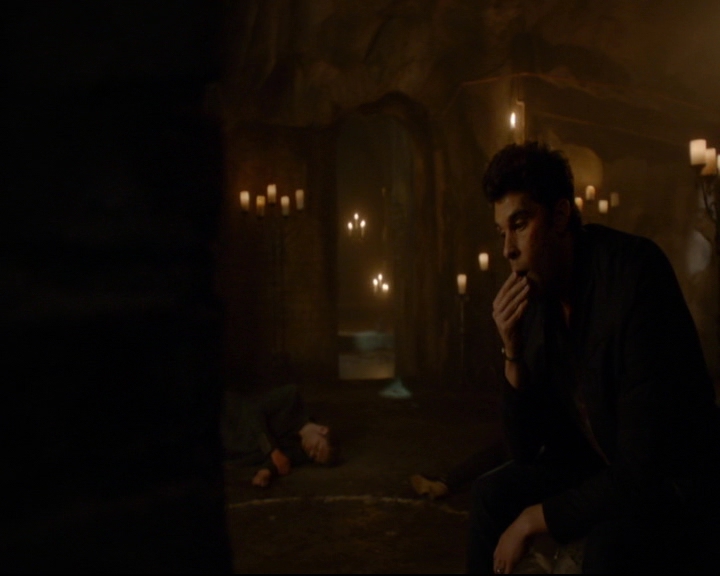 vampirediariesworld-dot-nl_TheOriginals5x04BetweenTheDevilAndTheDeepBlueSea01558.jpg