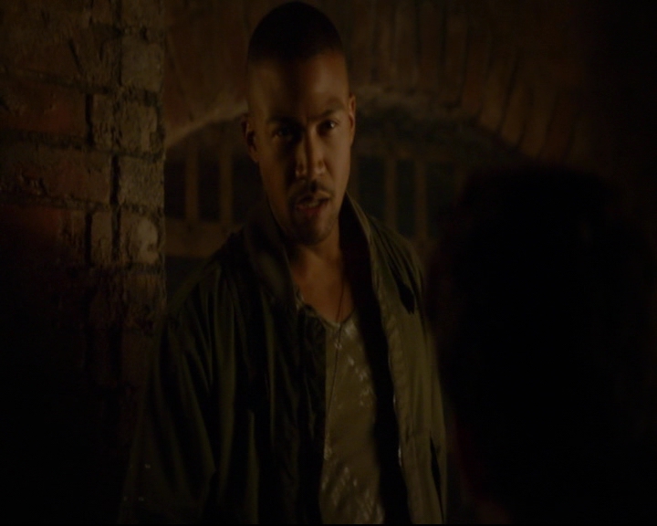 vampirediariesworld-dot-nl_TheOriginals5x04BetweenTheDevilAndTheDeepBlueSea01561.jpg