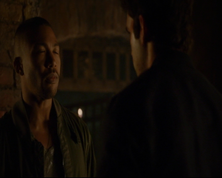 vampirediariesworld-dot-nl_TheOriginals5x04BetweenTheDevilAndTheDeepBlueSea01568.jpg