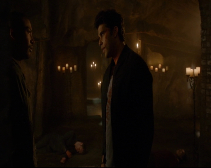 vampirediariesworld-dot-nl_TheOriginals5x04BetweenTheDevilAndTheDeepBlueSea01571.jpg