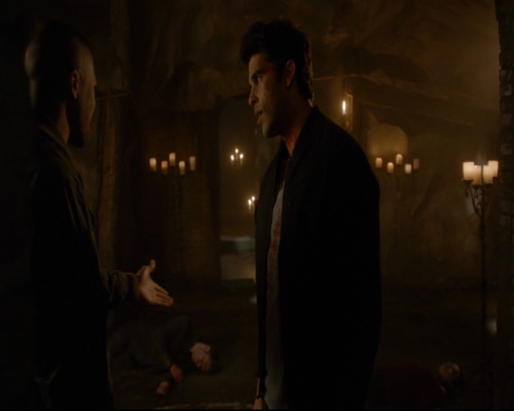 vampirediariesworld-dot-nl_TheOriginals5x04BetweenTheDevilAndTheDeepBlueSea01572.jpg