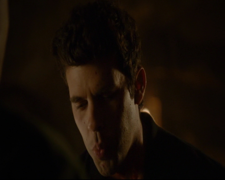 vampirediariesworld-dot-nl_TheOriginals5x04BetweenTheDevilAndTheDeepBlueSea01573.jpg