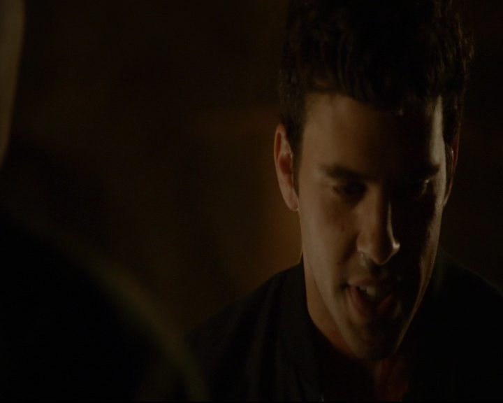 vampirediariesworld-dot-nl_TheOriginals5x04BetweenTheDevilAndTheDeepBlueSea01574.jpg