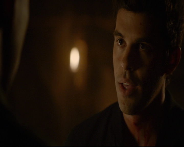 vampirediariesworld-dot-nl_TheOriginals5x04BetweenTheDevilAndTheDeepBlueSea01583.jpg