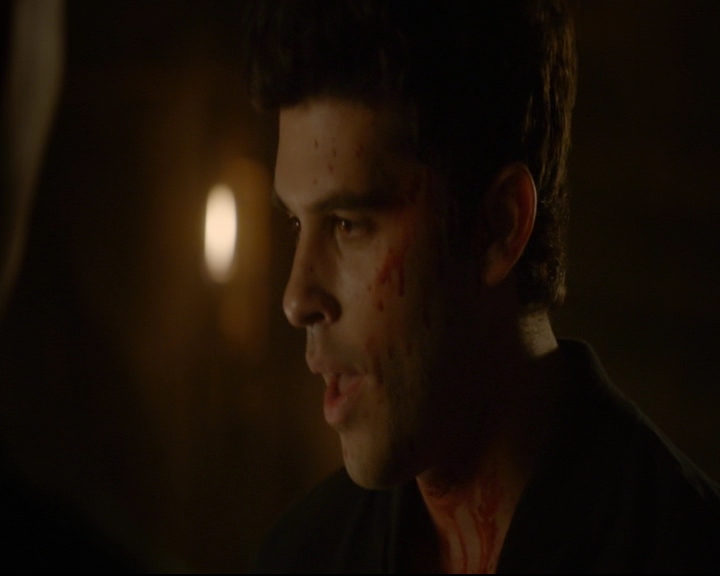 vampirediariesworld-dot-nl_TheOriginals5x04BetweenTheDevilAndTheDeepBlueSea01586.jpg