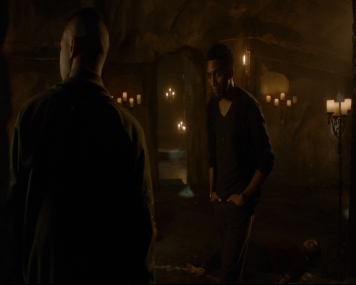 vampirediariesworld-dot-nl_TheOriginals5x04BetweenTheDevilAndTheDeepBlueSea01597.jpg