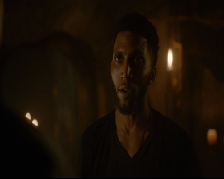 vampirediariesworld-dot-nl_TheOriginals5x04BetweenTheDevilAndTheDeepBlueSea01601.jpg