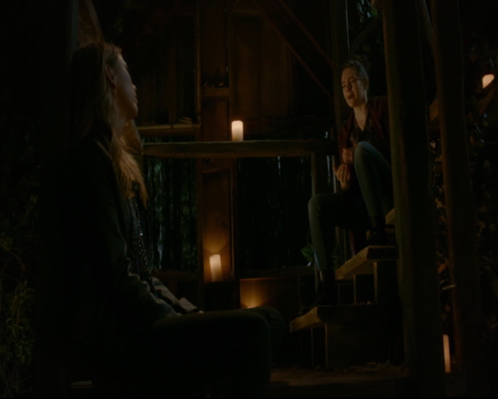 vampirediariesworld-dot-nl_TheOriginals5x04BetweenTheDevilAndTheDeepBlueSea01619.jpg