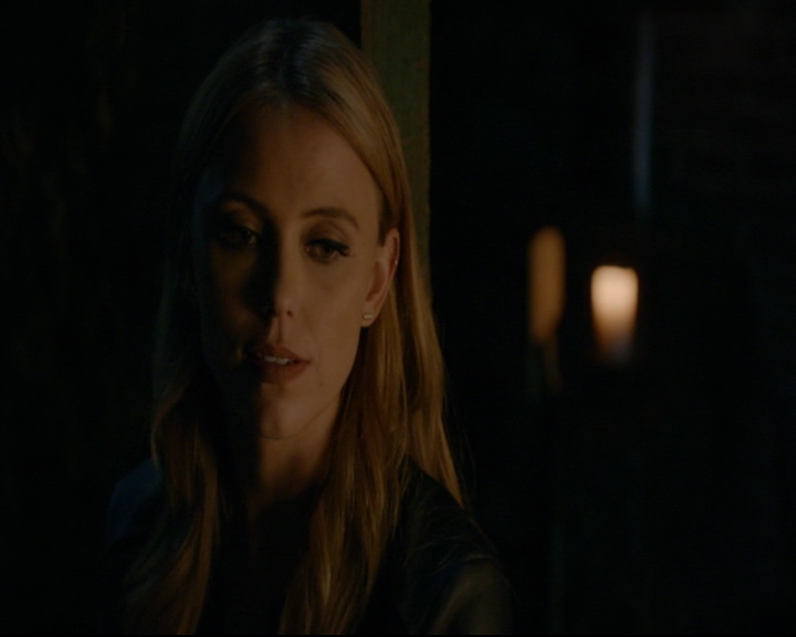 vampirediariesworld-dot-nl_TheOriginals5x04BetweenTheDevilAndTheDeepBlueSea01643.jpg