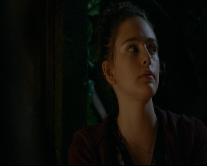 vampirediariesworld-dot-nl_TheOriginals5x04BetweenTheDevilAndTheDeepBlueSea01662.jpg