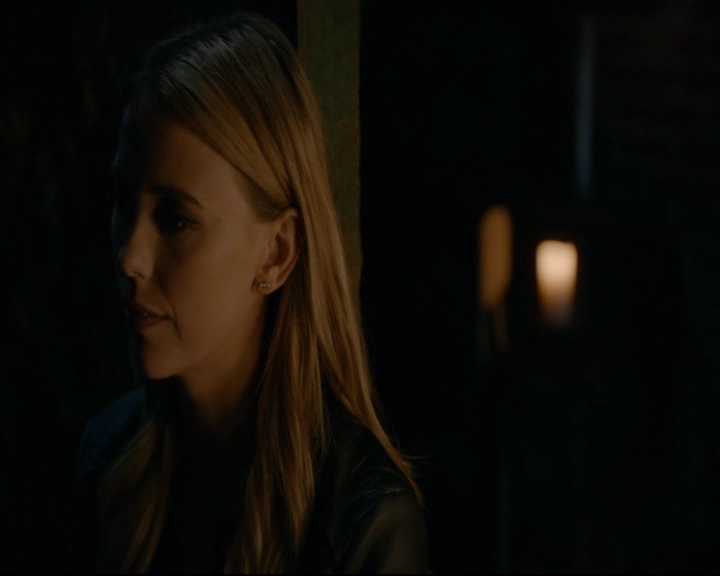 vampirediariesworld-dot-nl_TheOriginals5x04BetweenTheDevilAndTheDeepBlueSea01668.jpg