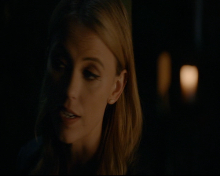 vampirediariesworld-dot-nl_TheOriginals5x04BetweenTheDevilAndTheDeepBlueSea01680.jpg