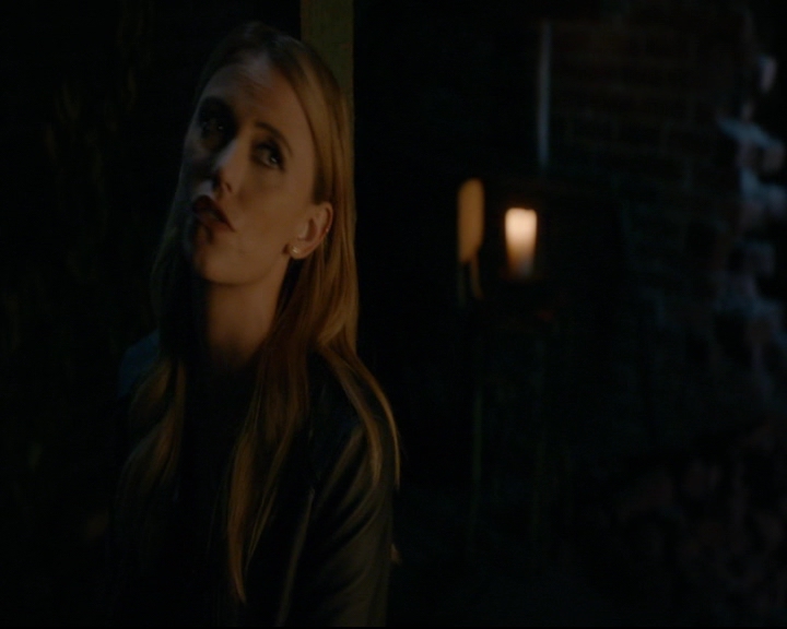 vampirediariesworld-dot-nl_TheOriginals5x04BetweenTheDevilAndTheDeepBlueSea01702.jpg