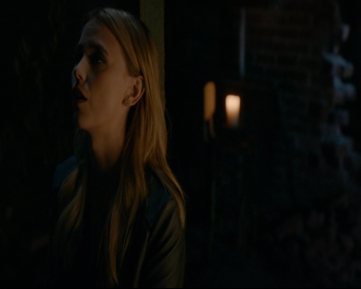 vampirediariesworld-dot-nl_TheOriginals5x04BetweenTheDevilAndTheDeepBlueSea01709.jpg