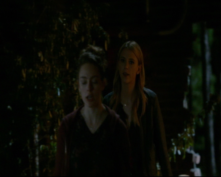 vampirediariesworld-dot-nl_TheOriginals5x04BetweenTheDevilAndTheDeepBlueSea01725.jpg