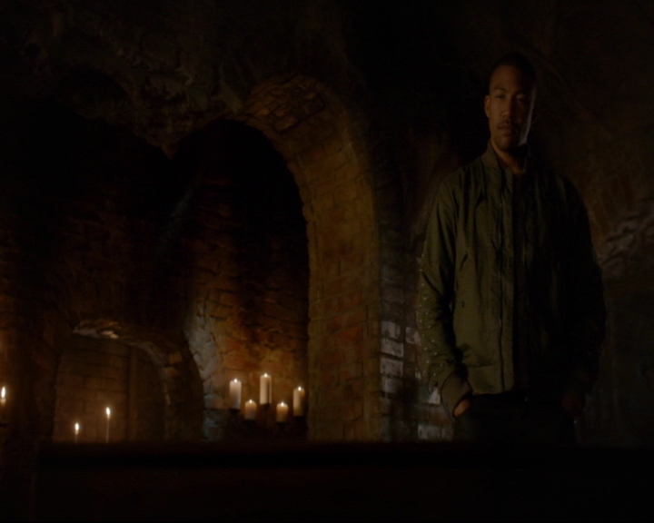 vampirediariesworld-dot-nl_TheOriginals5x04BetweenTheDevilAndTheDeepBlueSea01755.jpg