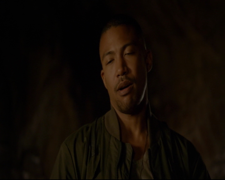 vampirediariesworld-dot-nl_TheOriginals5x04BetweenTheDevilAndTheDeepBlueSea01760.jpg