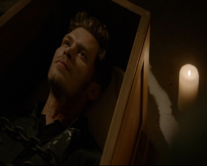 vampirediariesworld-dot-nl_TheOriginals5x04BetweenTheDevilAndTheDeepBlueSea01767.jpg