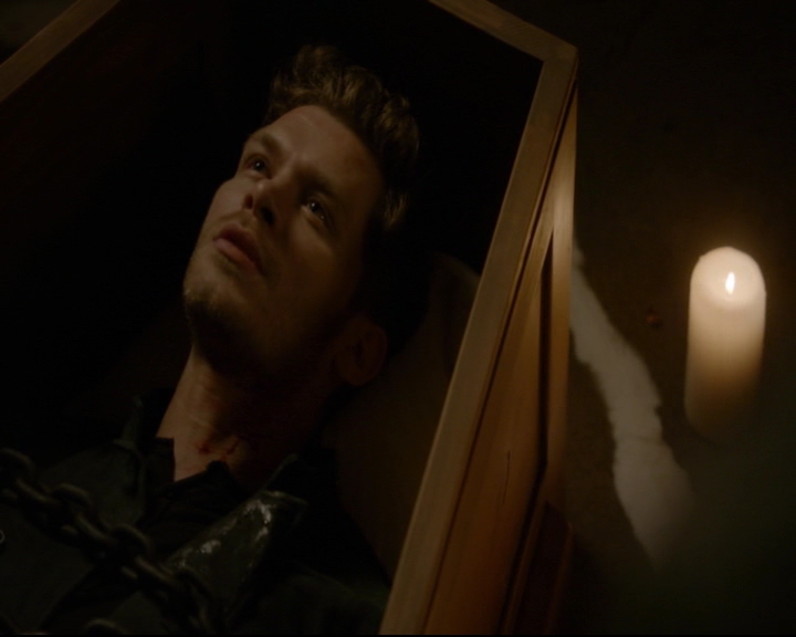 vampirediariesworld-dot-nl_TheOriginals5x04BetweenTheDevilAndTheDeepBlueSea01768.jpg