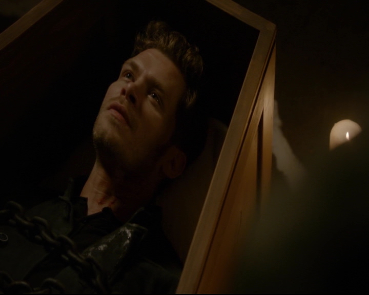 vampirediariesworld-dot-nl_TheOriginals5x04BetweenTheDevilAndTheDeepBlueSea01774.jpg