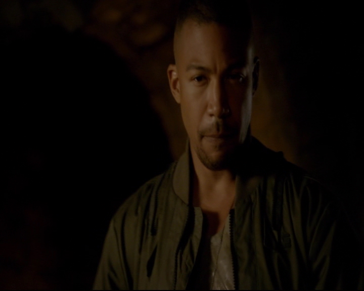 vampirediariesworld-dot-nl_TheOriginals5x04BetweenTheDevilAndTheDeepBlueSea01790.jpg