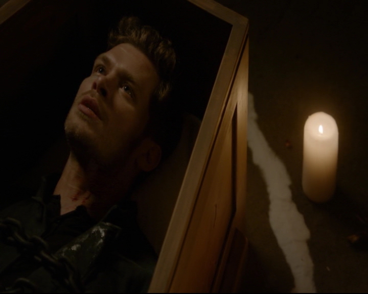 vampirediariesworld-dot-nl_TheOriginals5x04BetweenTheDevilAndTheDeepBlueSea01794.jpg