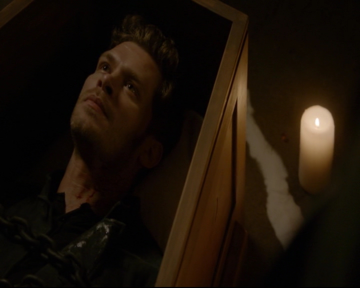 vampirediariesworld-dot-nl_TheOriginals5x04BetweenTheDevilAndTheDeepBlueSea01798.jpg