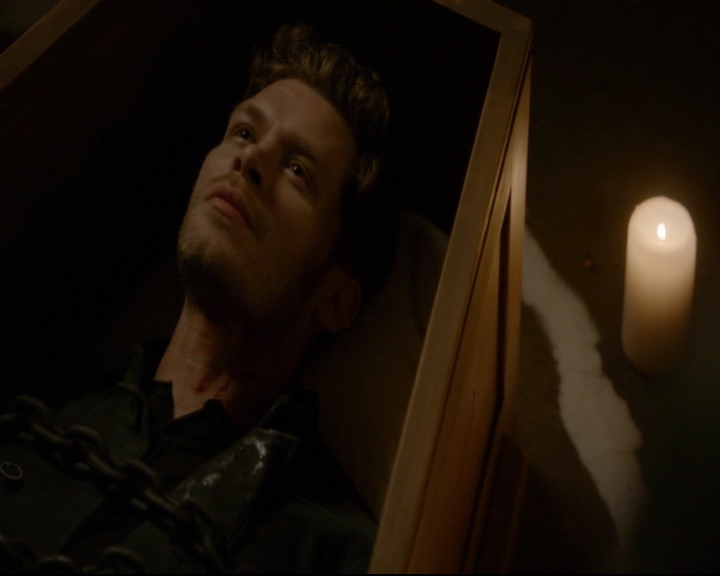 vampirediariesworld-dot-nl_TheOriginals5x04BetweenTheDevilAndTheDeepBlueSea01803.jpg