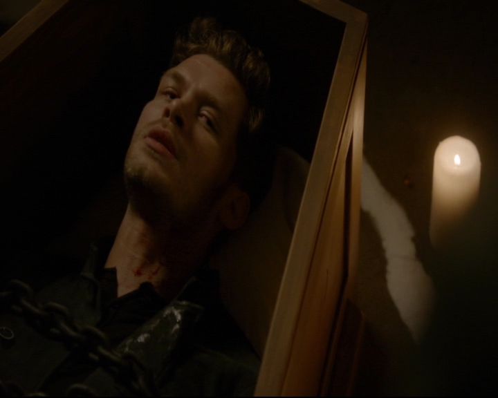 vampirediariesworld-dot-nl_TheOriginals5x04BetweenTheDevilAndTheDeepBlueSea01805.jpg