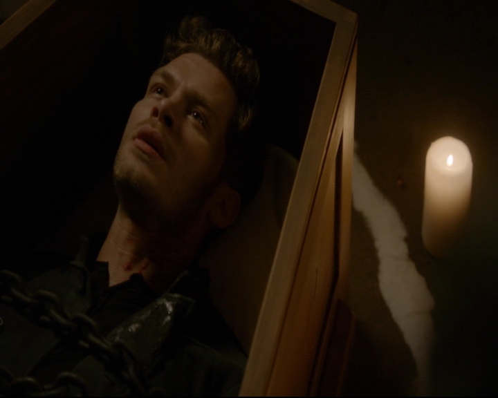 vampirediariesworld-dot-nl_TheOriginals5x04BetweenTheDevilAndTheDeepBlueSea01810.jpg