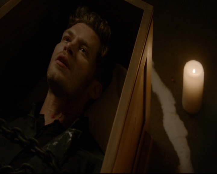 vampirediariesworld-dot-nl_TheOriginals5x04BetweenTheDevilAndTheDeepBlueSea01812.jpg