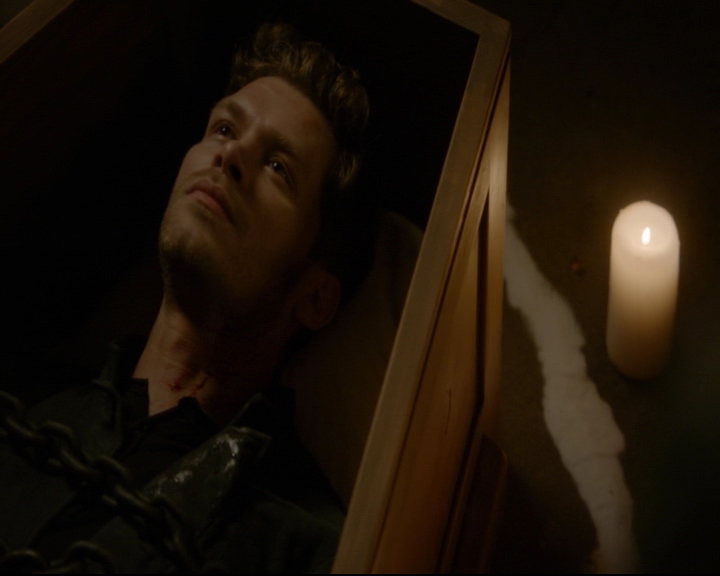 vampirediariesworld-dot-nl_TheOriginals5x04BetweenTheDevilAndTheDeepBlueSea01813.jpg