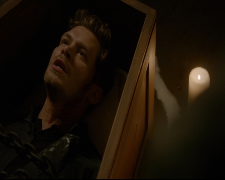 vampirediariesworld-dot-nl_TheOriginals5x04BetweenTheDevilAndTheDeepBlueSea01818.jpg