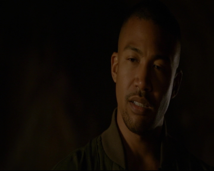 vampirediariesworld-dot-nl_TheOriginals5x04BetweenTheDevilAndTheDeepBlueSea01828.jpg