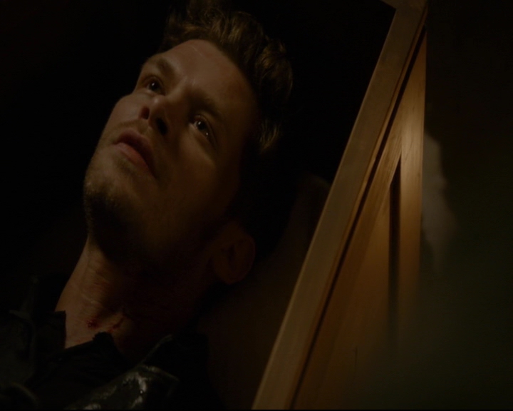 vampirediariesworld-dot-nl_TheOriginals5x04BetweenTheDevilAndTheDeepBlueSea01832.jpg